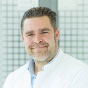 Portrait: Prof. Dr. Daniel Vallböhmer