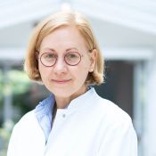 Portrait Oberärztin Dr. Femke Abel