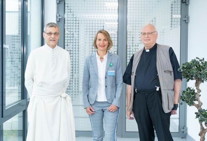 Seelsorge Pater Jonathan, Pfarrerin Dörthe Lahann und Pater Gereon
