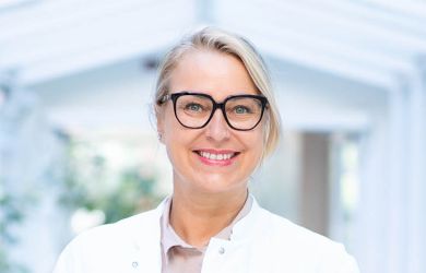 Portrait Dr. med. Katja Engellandt, Leitende Oberärztin Klinik für Frauenheilkunde und Geburtshilfe und Leiterin des Brustkrebszentrums BETHESDA Duisburg.